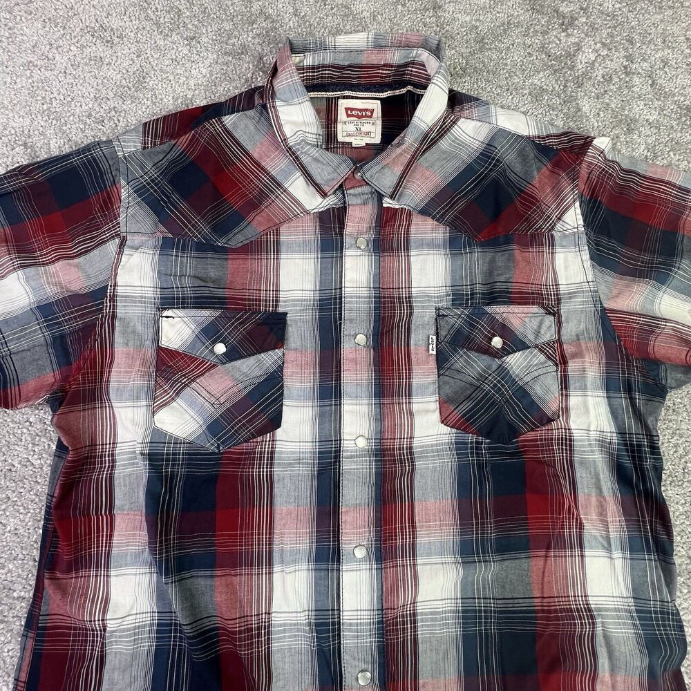 Levi Strauss Shirt Mens XL Red Plaid Pearl Snap Short Sleeve